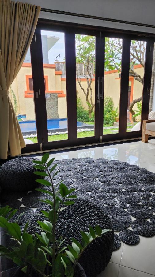 Villa Danielle Seminyak Exteriör bild