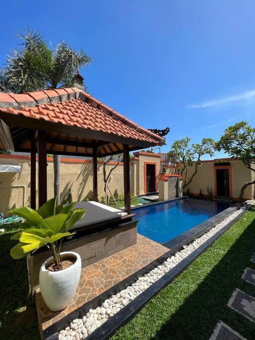 Villa Danielle Seminyak Exteriör bild