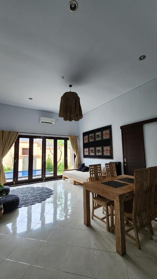 Villa Danielle Seminyak Exteriör bild
