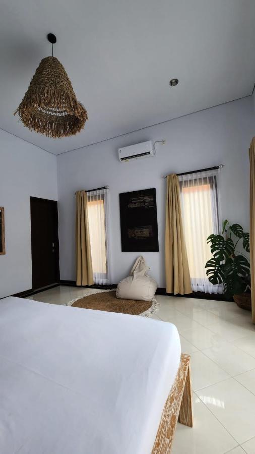 Villa Danielle Seminyak Exteriör bild